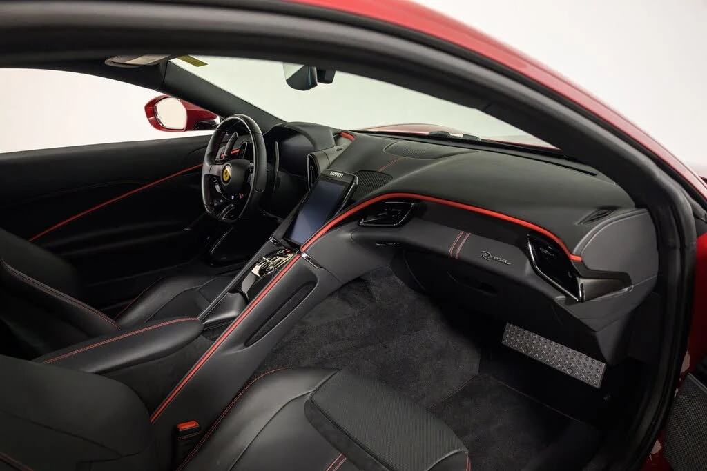 2022 Ferrari Roma - Image 24 of 31