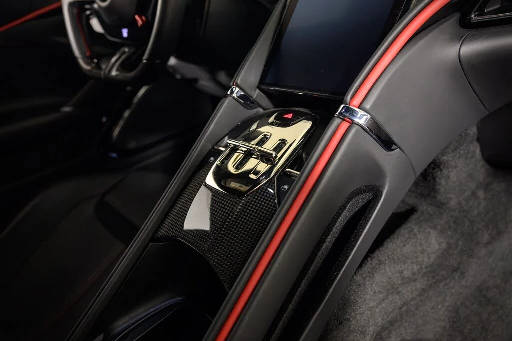 2022 Ferrari Roma - Image 27 of 31