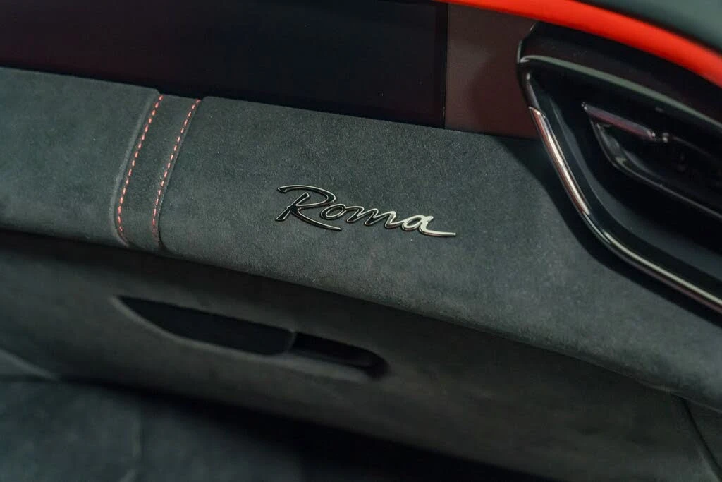 2022 Ferrari Roma - Image 29 of 31