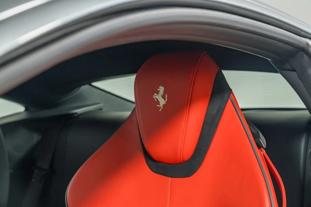 2022 Ferrari Roma - Image 24 of 31