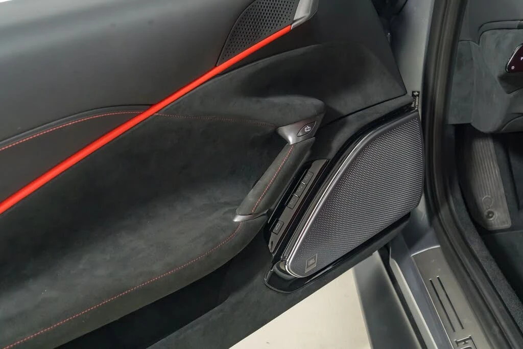 2022 Ferrari Roma - Image 21 of 31