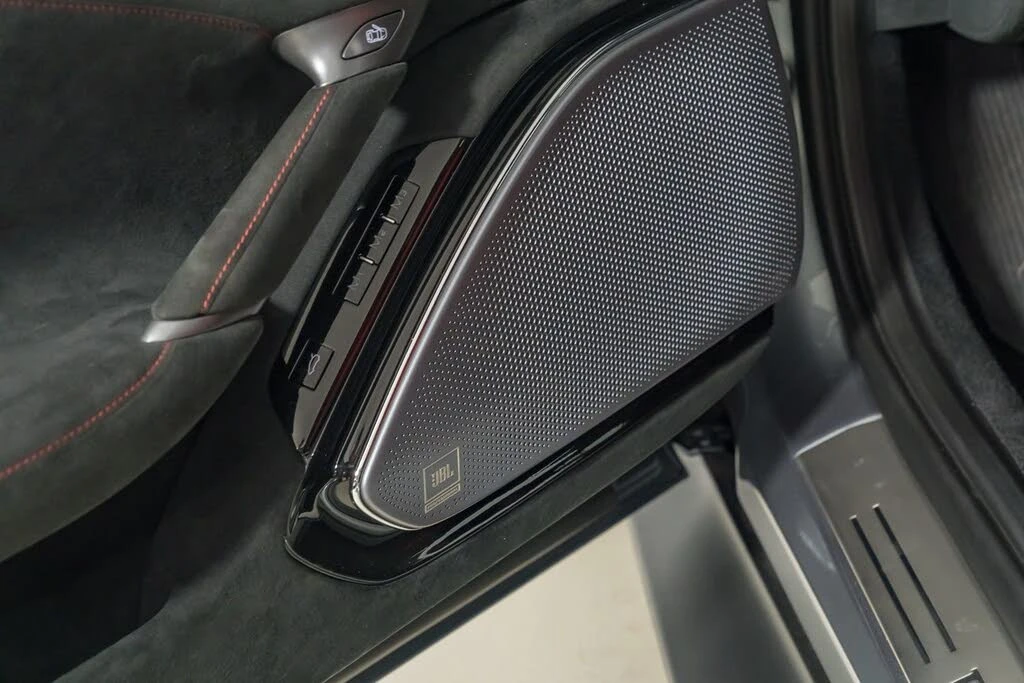 2022 Ferrari Roma - Image 22 of 31