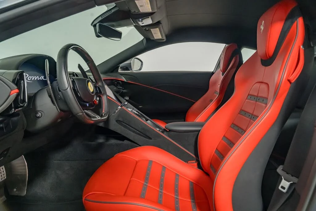 2022 Ferrari Roma - Image 17 of 31