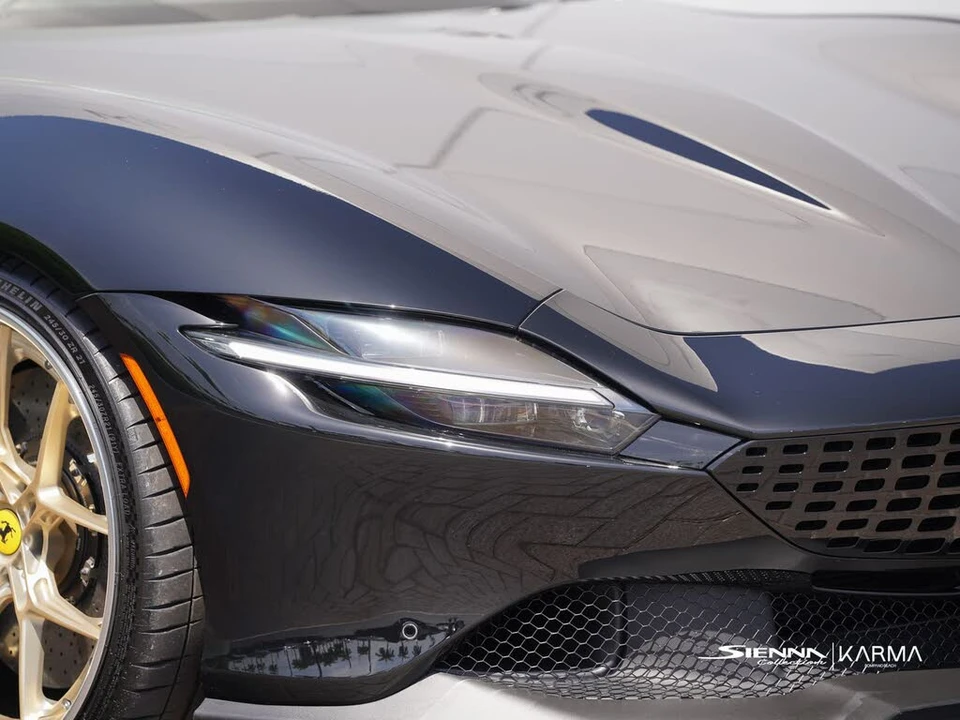 2022 Ferrari Roma - Image 17 of 31