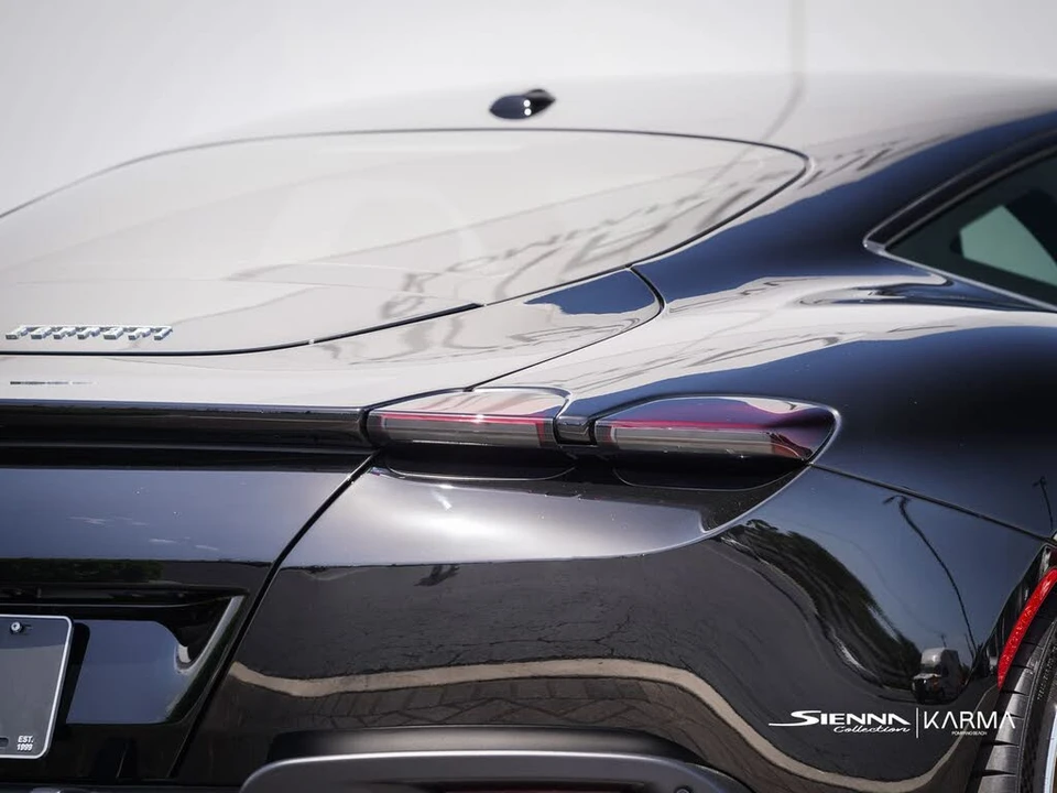 2022 Ferrari Roma - Image 25 of 31