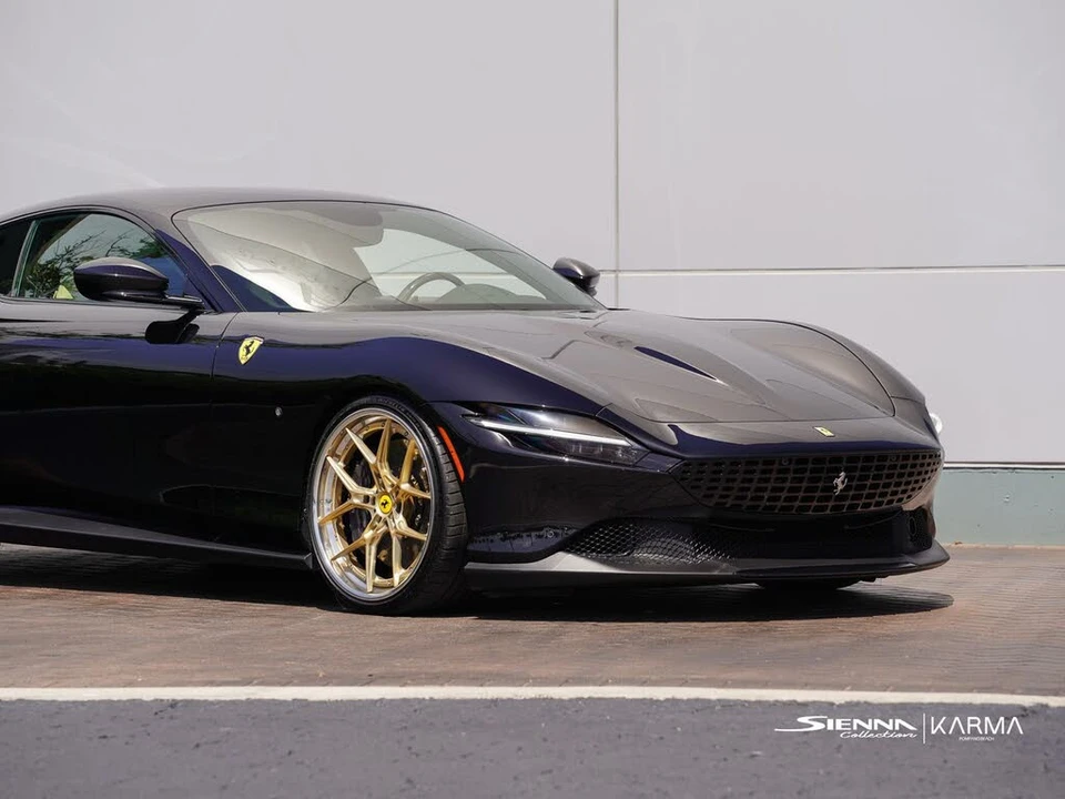 2022 Ferrari Roma - Image 15 of 31