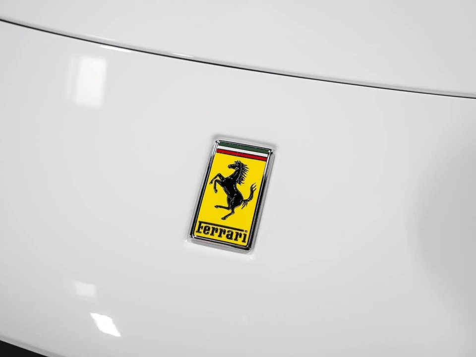 2022 Ferrari Roma - Image 11 of 31