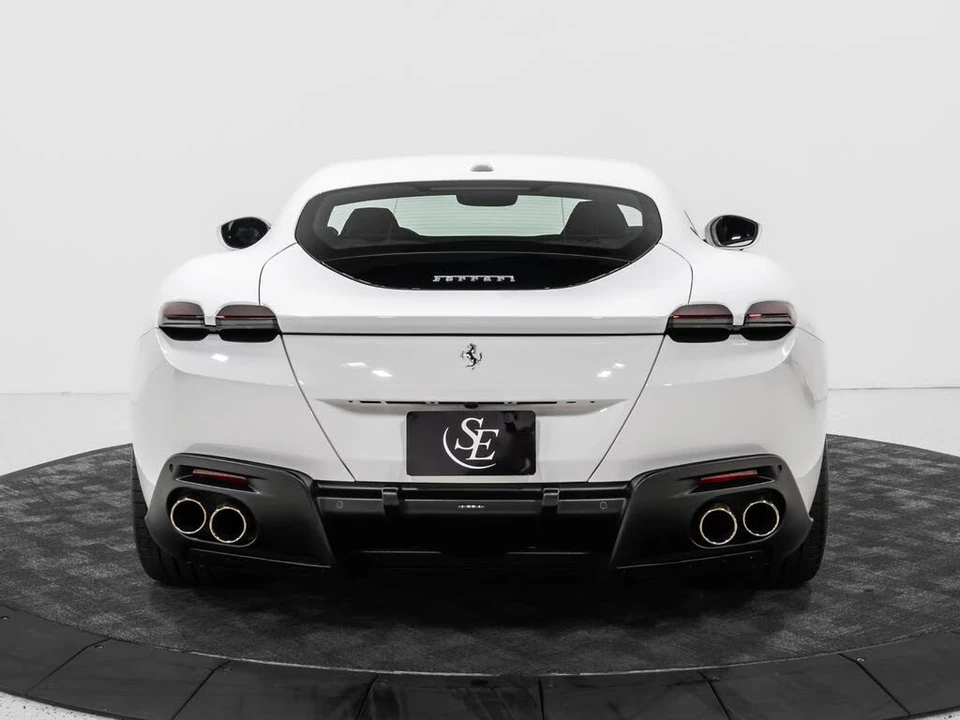 2022 Ferrari Roma - Image 7 of 31