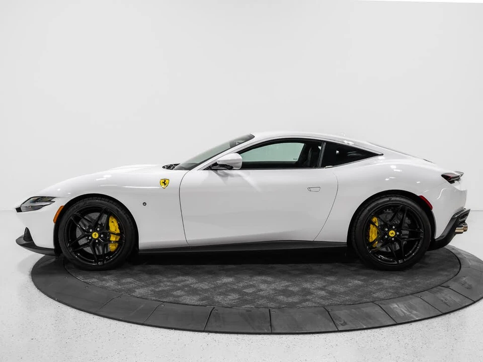 2022 Ferrari Roma - Image 4 of 31
