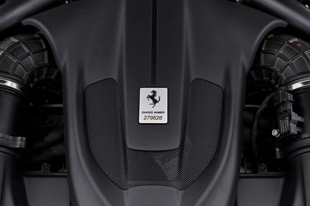 2022 Ferrari Roma - Image 24 of 31