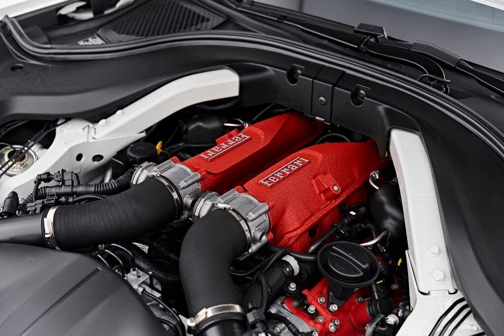 2022 Ferrari Roma - Image 25 of 31