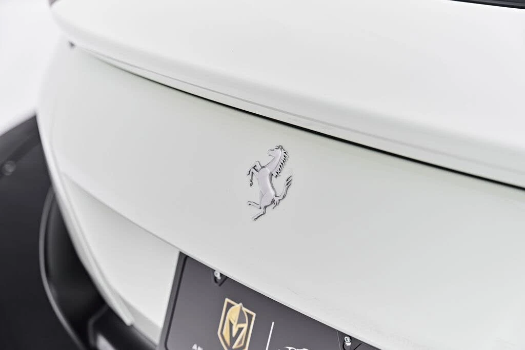 2022 Ferrari Roma - Image 29 of 31