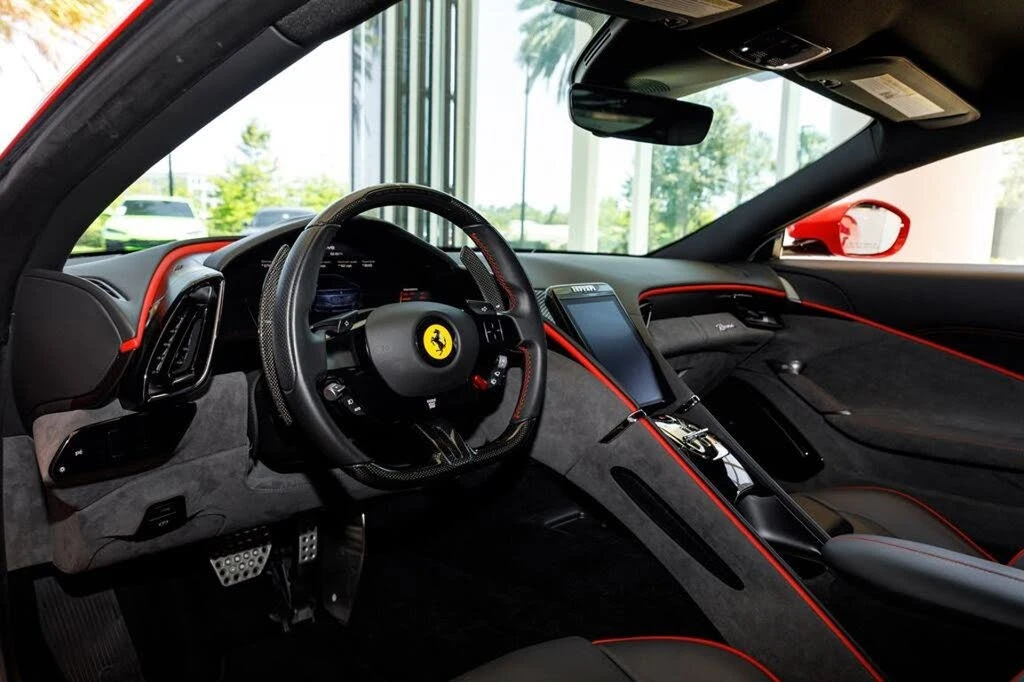 2022 Ferrari Roma - Image 29 of 31
