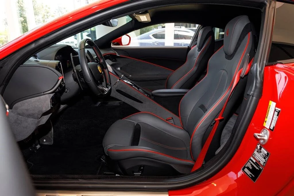 2022 Ferrari Roma - Image 22 of 31