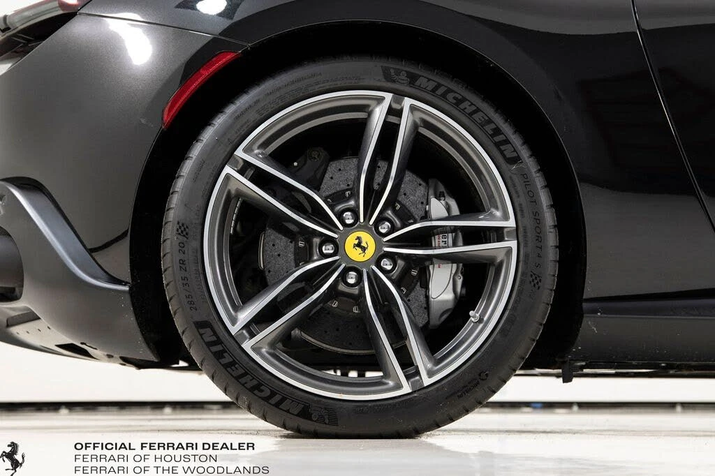 2022 Ferrari Roma - Image 21 of 31