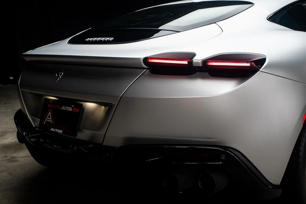 2022 Ferrari Roma - Image 24 of 31