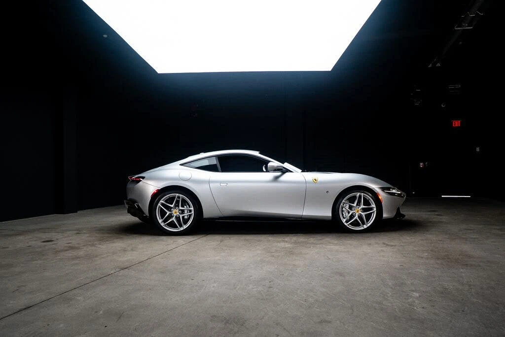 2022 Ferrari Roma - Image 15 of 31