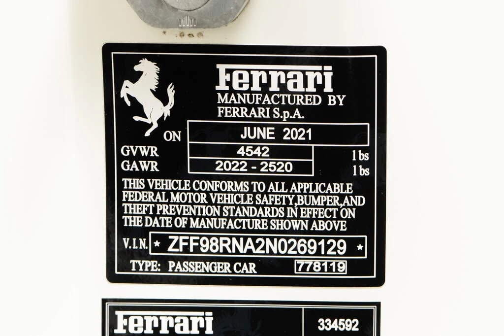 2022 Ferrari Roma - Image 20 of 31