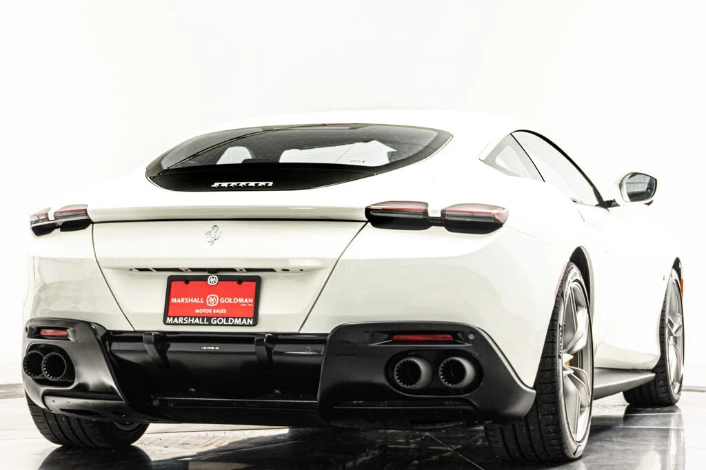 2022 Ferrari Roma - Image 9 of 31