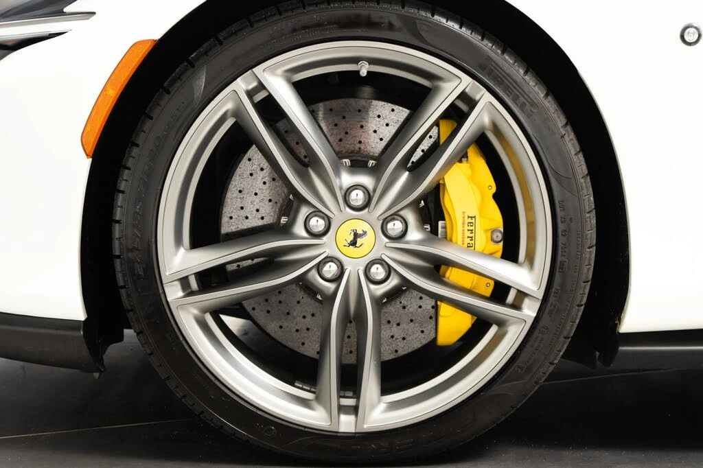 2022 Ferrari Roma - Image 10 of 31