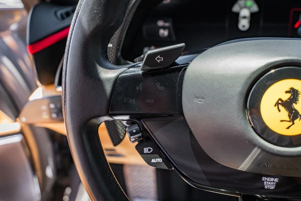 2022 Ferrari Roma - Image 28 of 31