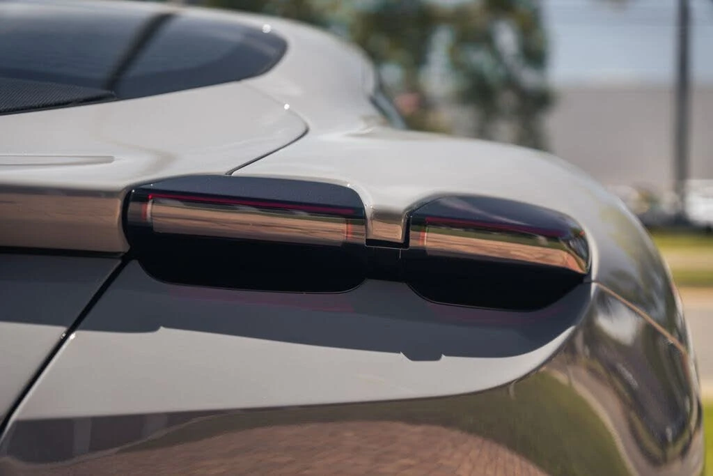 2022 Ferrari Roma - Image 14 of 31