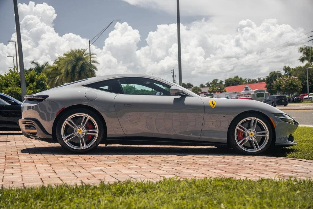 2022 Ferrari Roma - Image 8 of 31