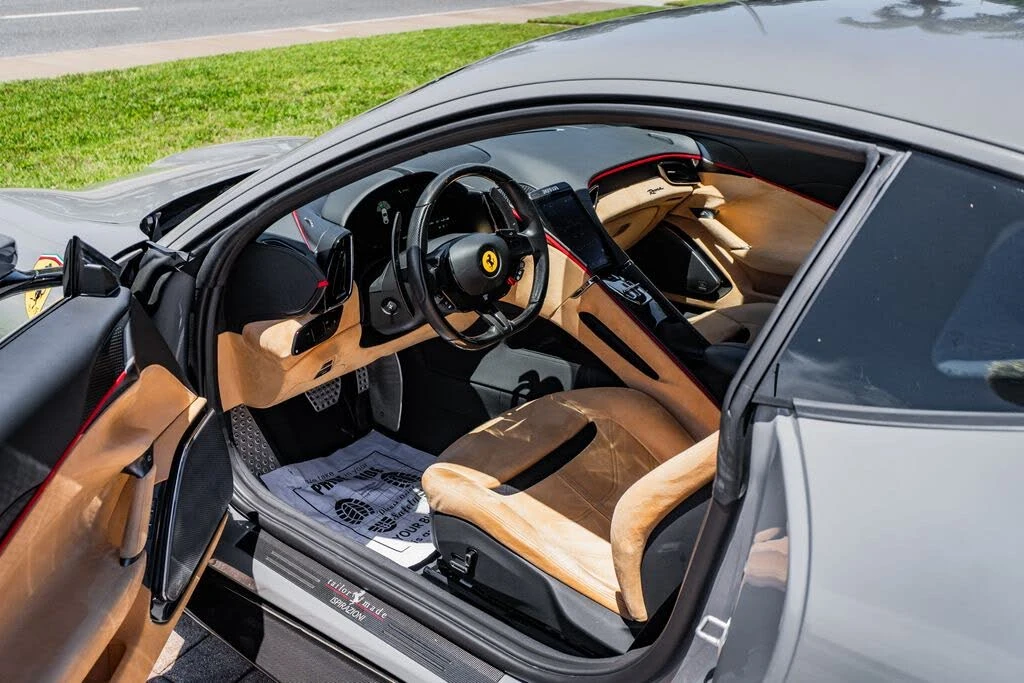 2022 Ferrari Roma - Image 26 of 31