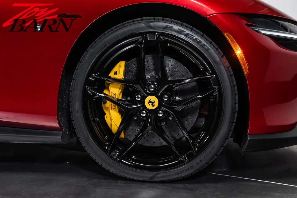 2022 Ferrari Roma - Image 16 of 31