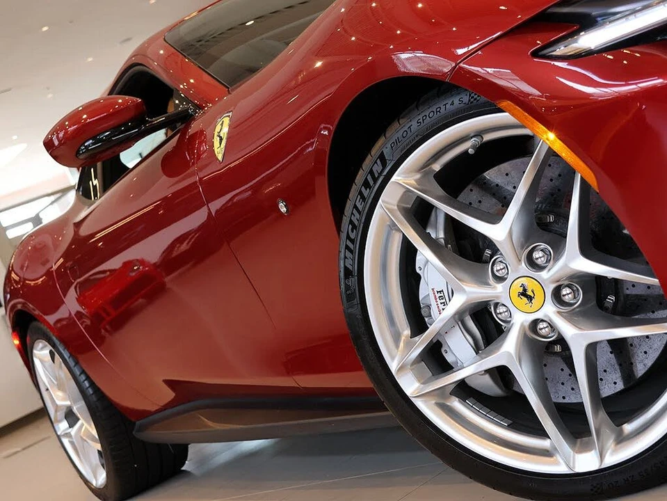 2022 Ferrari Roma - Image 10 of 31
