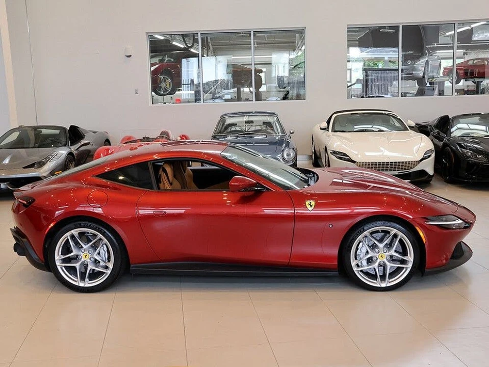 2022 Ferrari Roma - Image 3 of 31