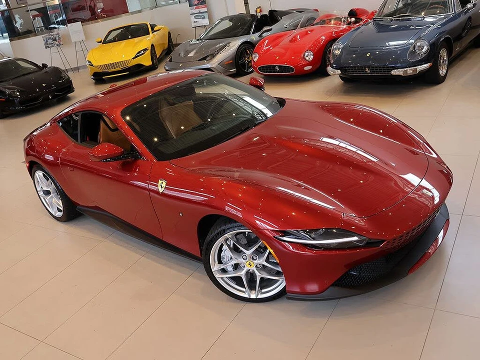 2022 Ferrari Roma - Image 11 of 31