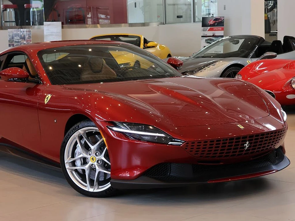 2022 Ferrari Roma - Image 8 of 31