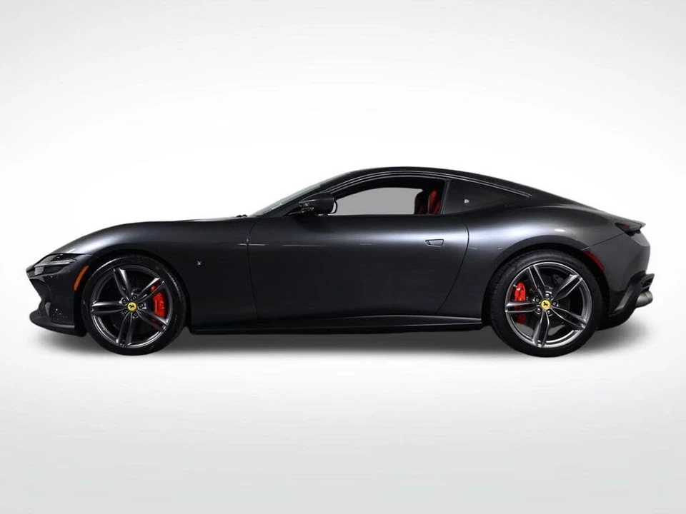 2022 Ferrari Roma - Image 7 of 30