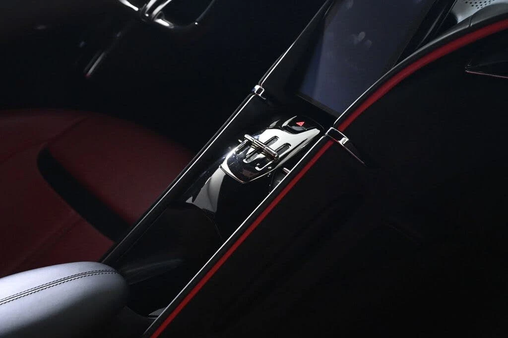 2022 Ferrari Roma - Image 24 of 30