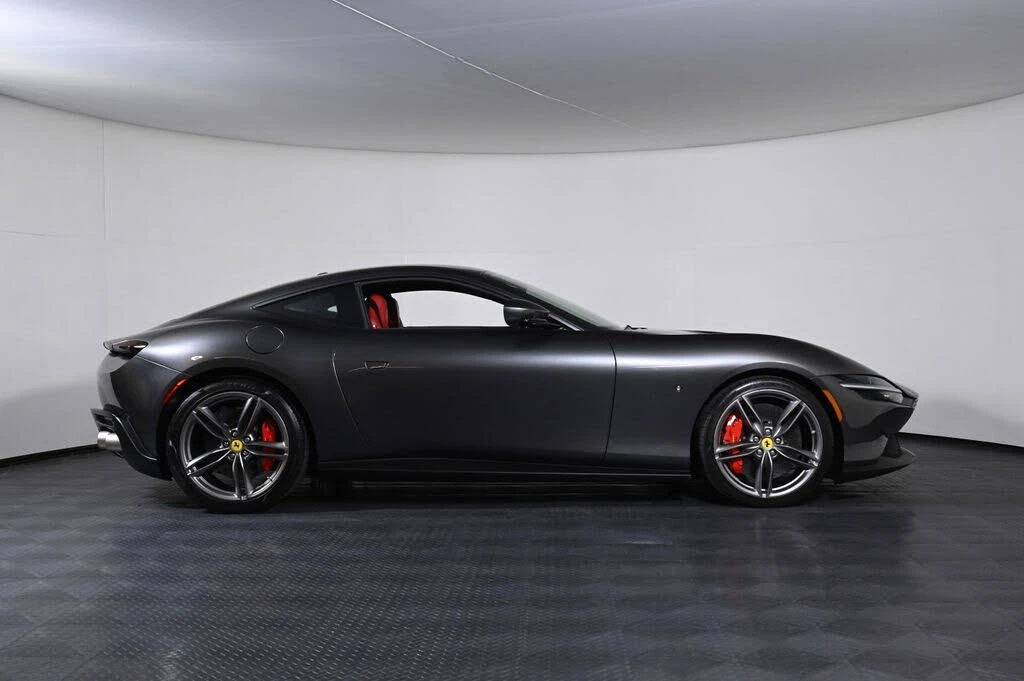 2022 Ferrari Roma - Image 10 of 30