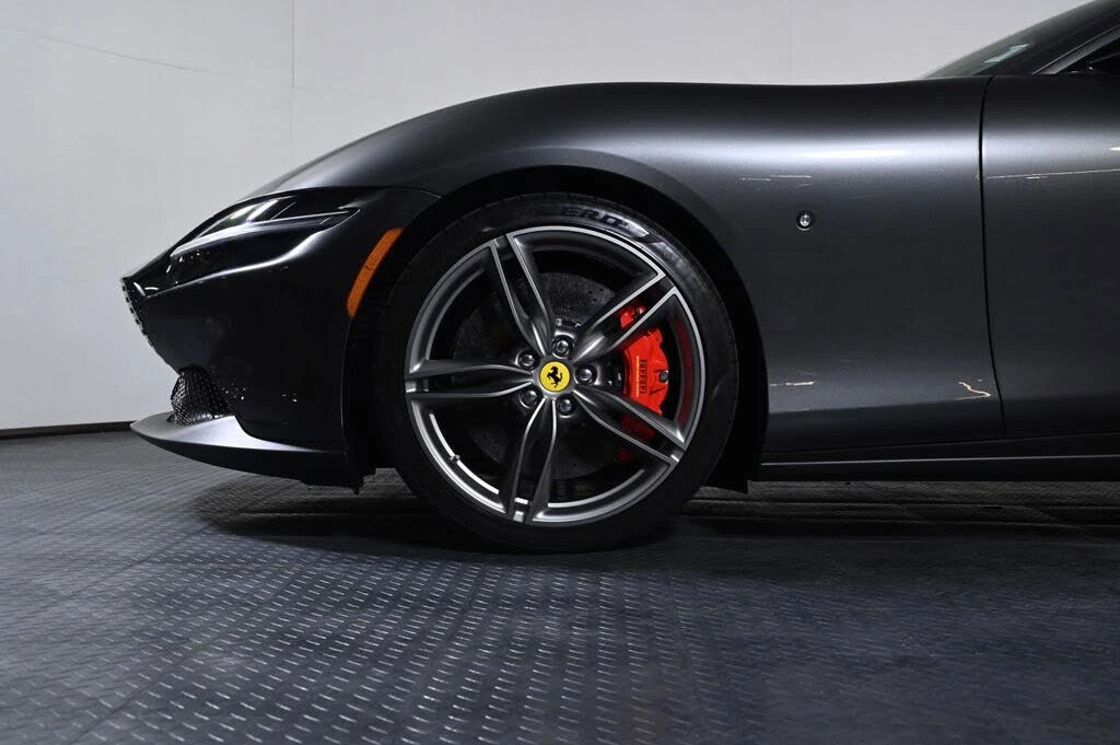 2022 Ferrari Roma - Image 29 of 30
