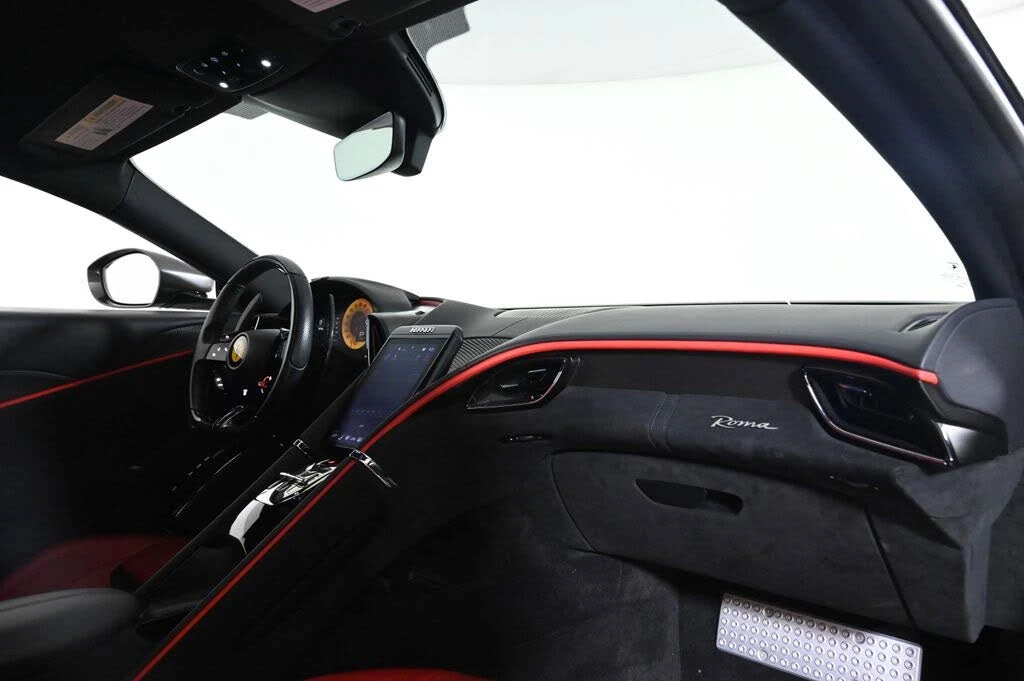 2022 Ferrari Roma - Image 16 of 30