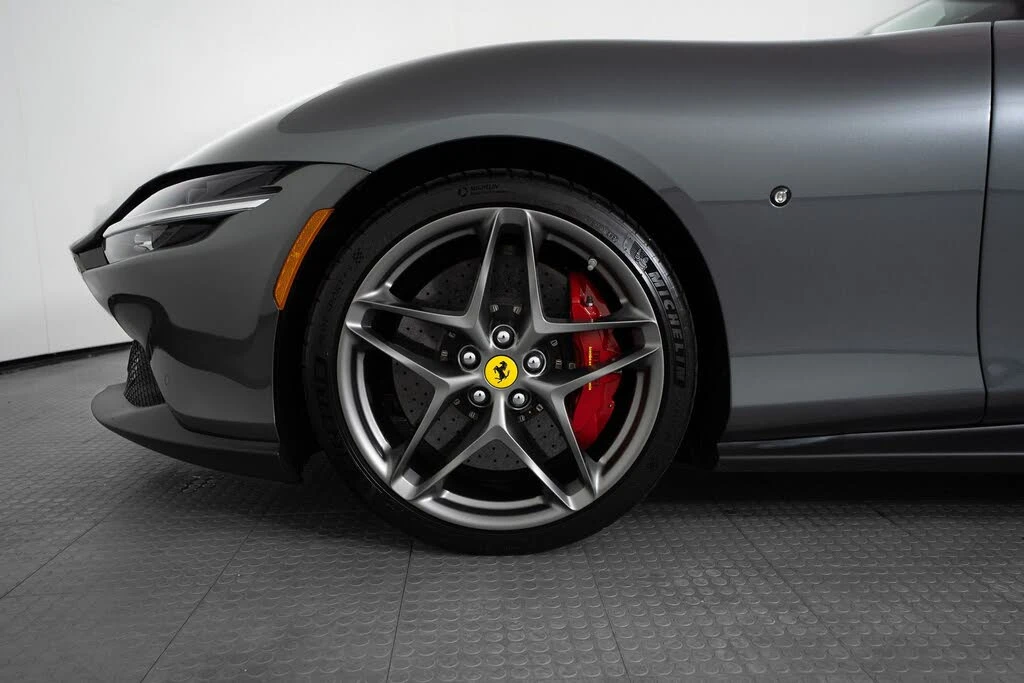 2022 Ferrari Roma - Image 8 of 31