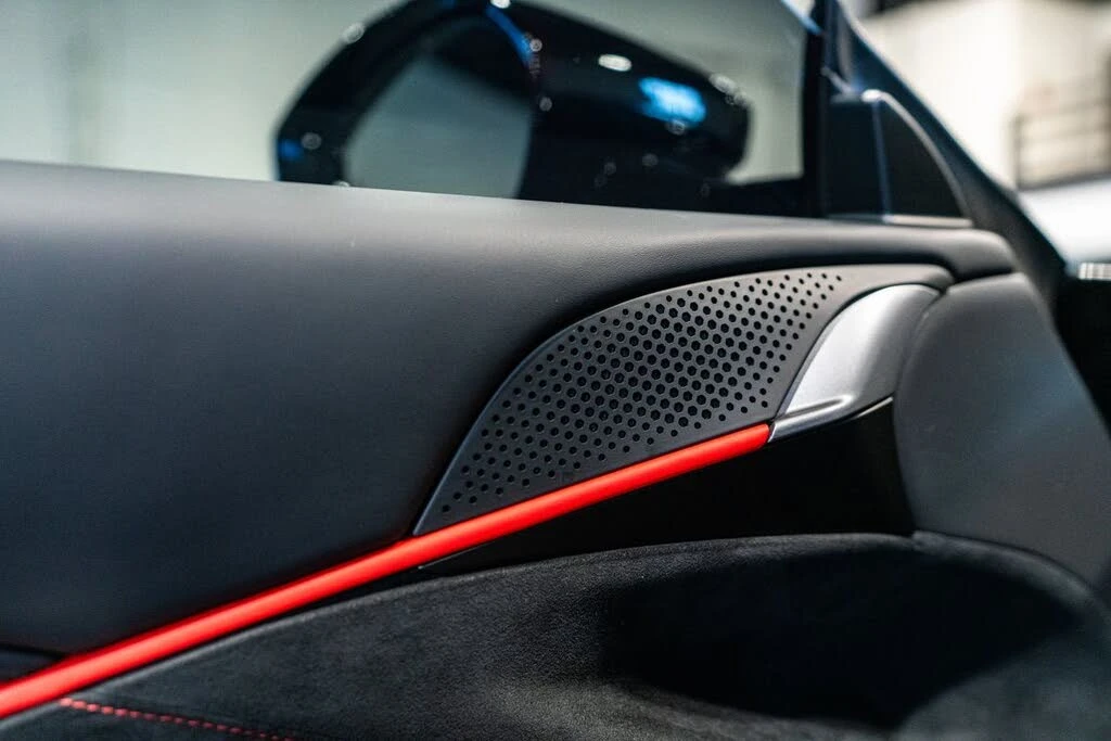 2022 Ferrari Roma - Image 26 of 31