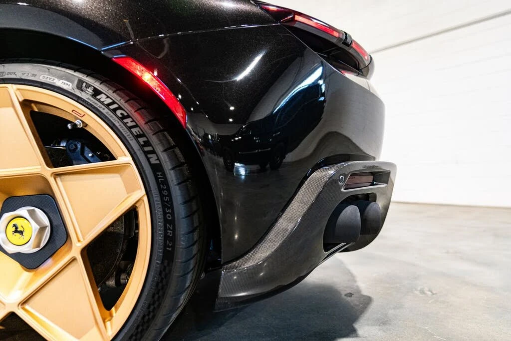 2022 Ferrari Roma - Image 16 of 31