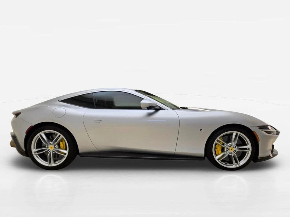 2022 Ferrari Roma - Image 6 of 31