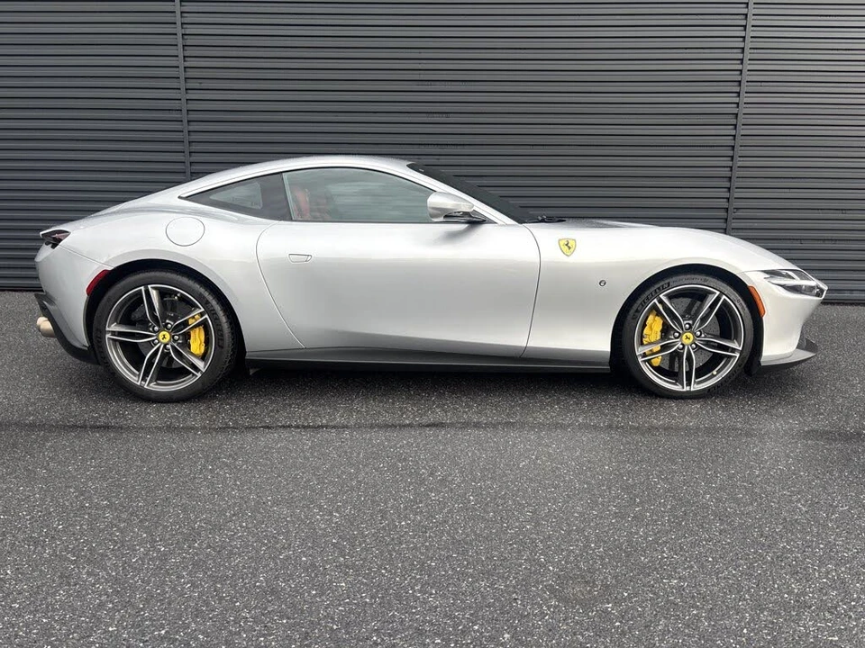 2022 Ferrari Roma - Image 6 of 6