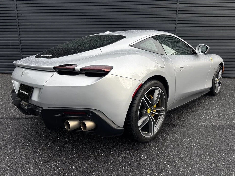 2022 Ferrari Roma - Image 5 of 6