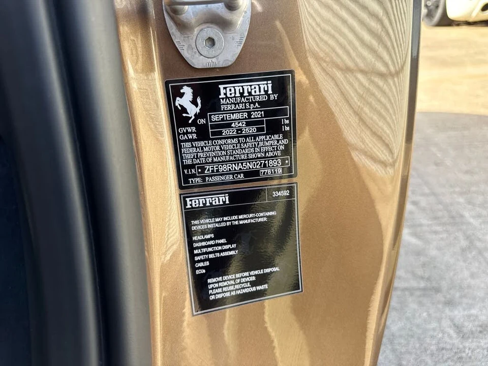 2022 Ferrari Roma - Image 21 of 21