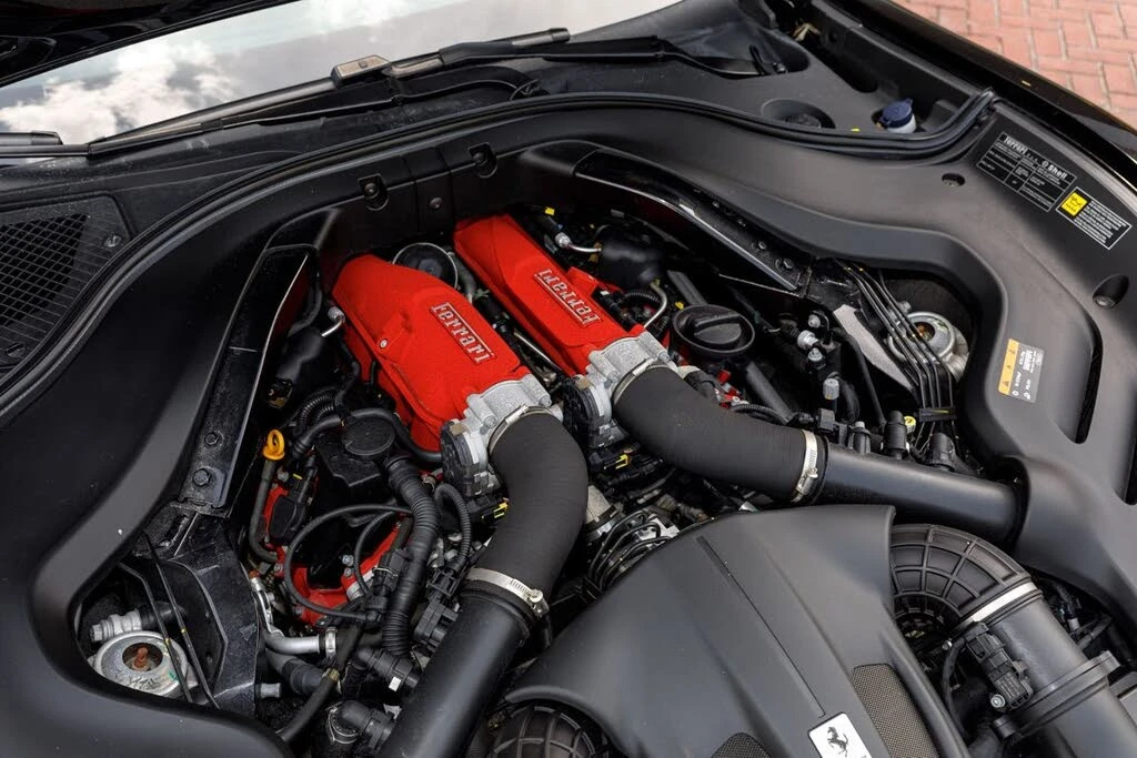 2022 Ferrari Roma - Image 11 of 31