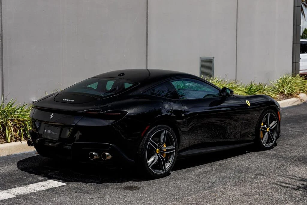 2022 Ferrari Roma - Image 5 of 31