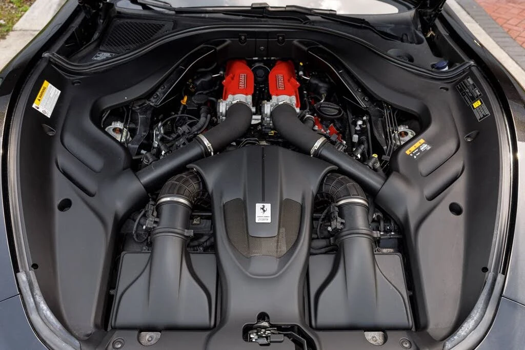 2022 Ferrari Roma - Image 12 of 31