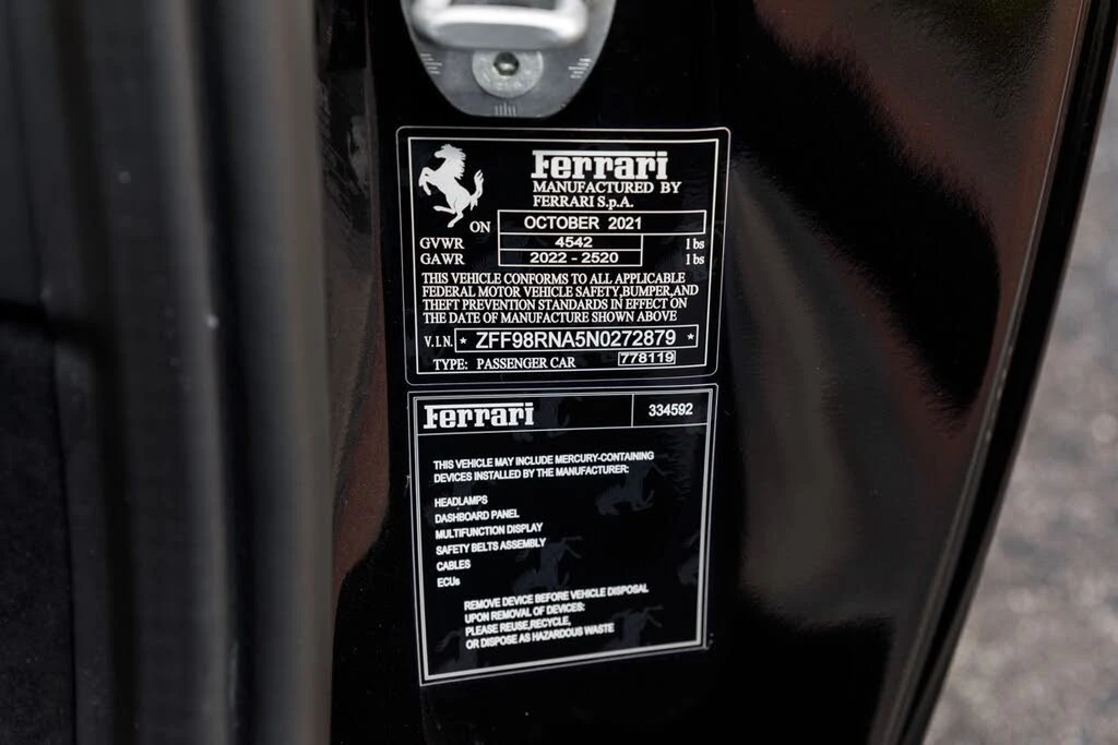 2022 Ferrari Roma - Image 27 of 31