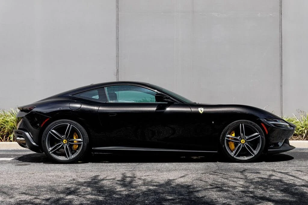 2022 Ferrari Roma - Image 6 of 31